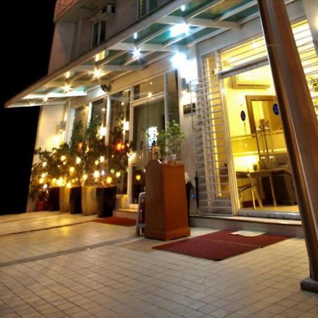 Townhouse Oak Avitel Hotel Near Osmena Highway, Pnr Pasay Station, Metro Manila Makati City Dış mekan fotoğraf
