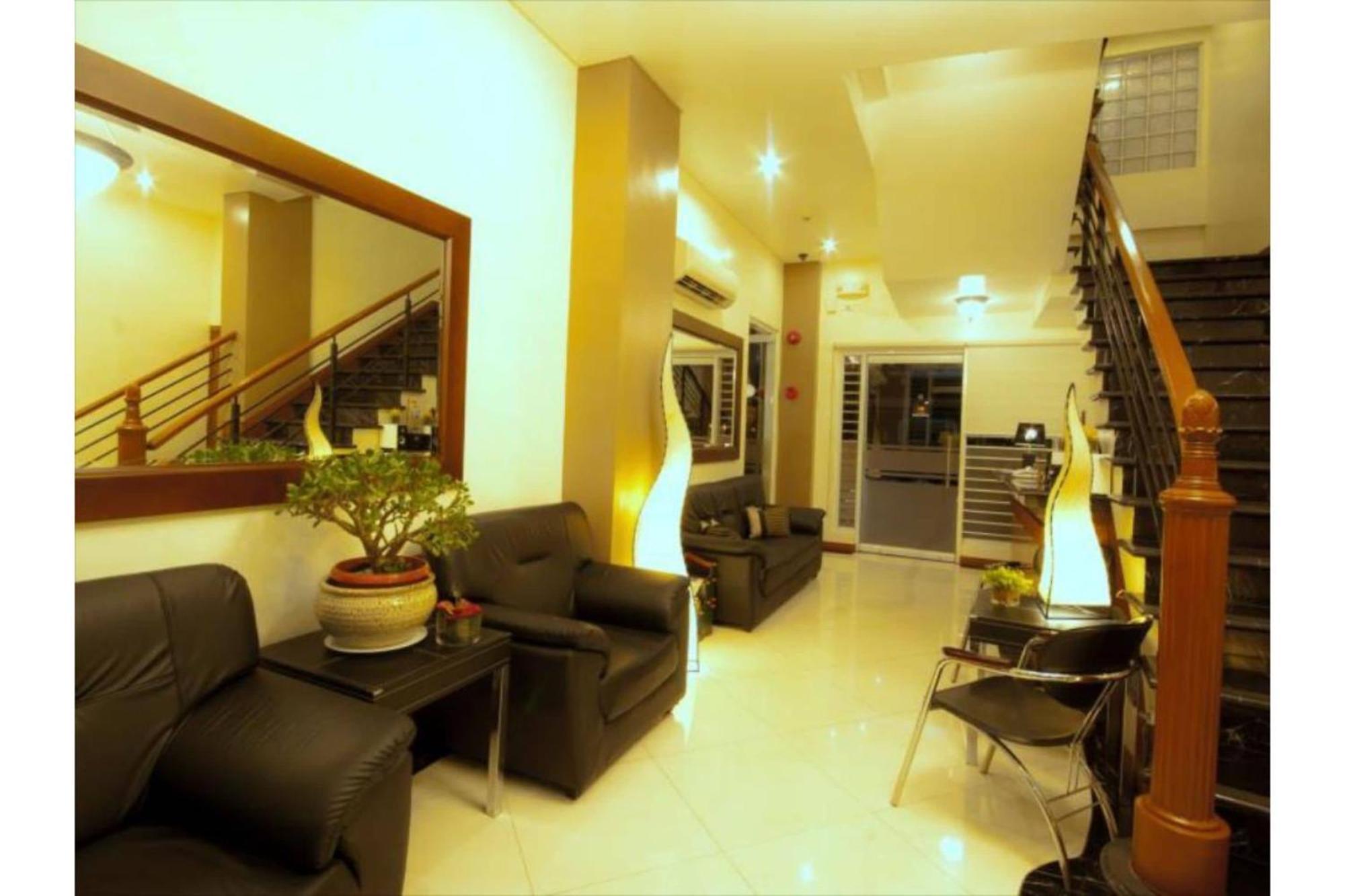 Townhouse Oak Avitel Hotel Near Osmena Highway, Pnr Pasay Station, Metro Manila Makati City Dış mekan fotoğraf