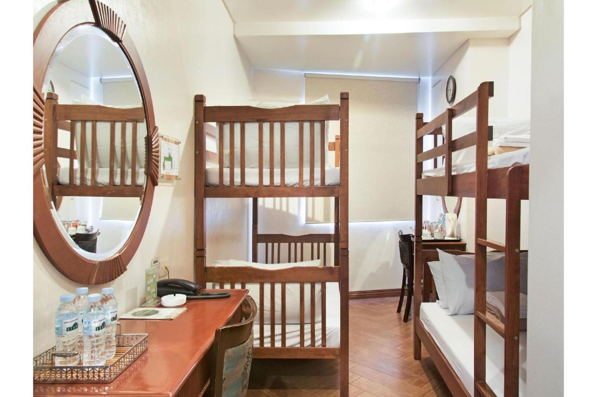 Townhouse Oak Avitel Hotel Near Osmena Highway, Pnr Pasay Station, Metro Manila Makati City Dış mekan fotoğraf